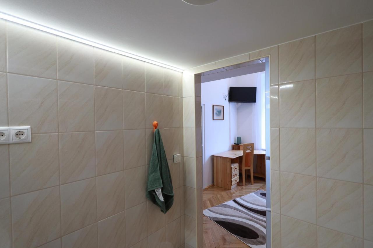 Vito Apartman Eger Extérieur photo